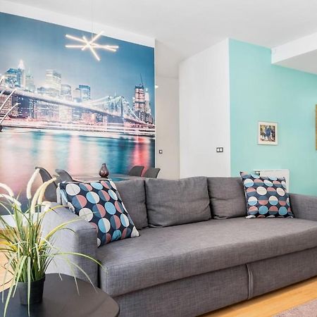 -Malagasunapts- Modern Citycentre Pool&Parking Екстериор снимка
