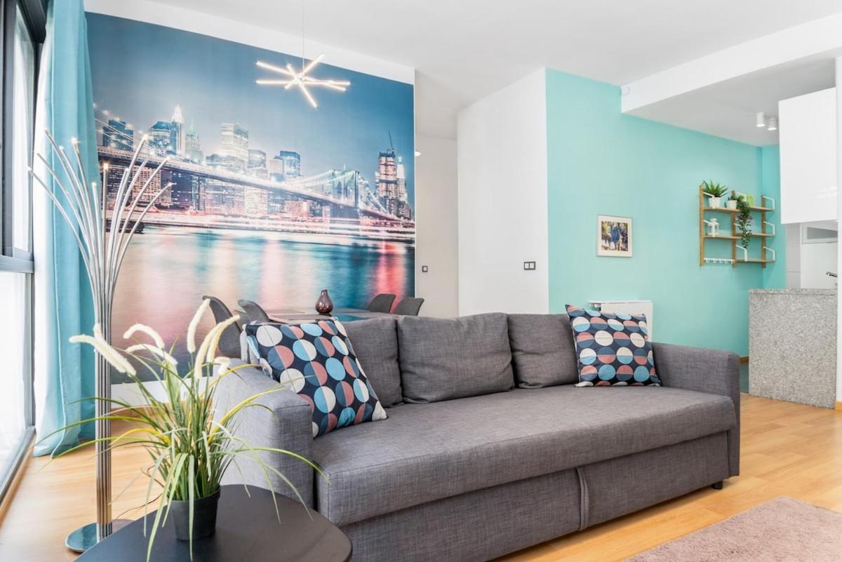 -Malagasunapts- Modern Citycentre Pool&Parking Екстериор снимка
