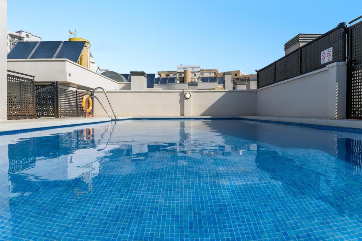 -Malagasunapts- Modern Citycentre Pool&Parking Екстериор снимка