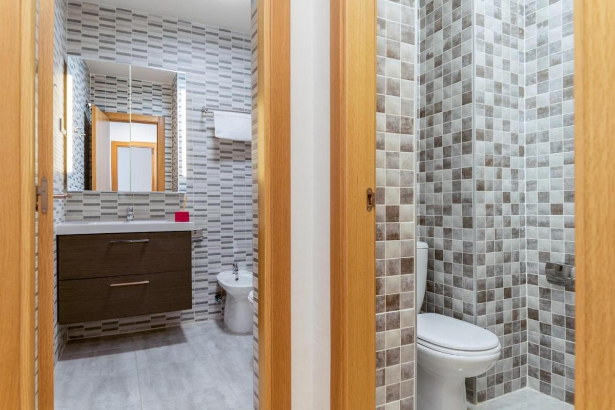 -Malagasunapts- Modern Citycentre Pool&Parking Екстериор снимка